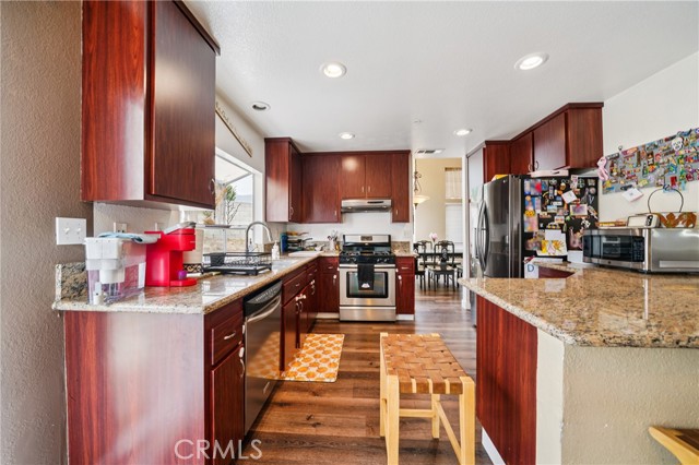 11415 Aberdeen, Fontana CA: https://media.crmls.org/medias/0c330a79-ba41-4158-a9f5-87b547a898d6.jpg