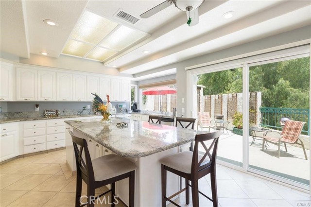 1802 Prince Albert Drive, Riverside CA: https://media.crmls.org/medias/0c33c23b-6a62-4433-9cfa-72ee385948e9.jpg