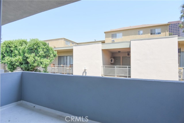 Detail Gallery Image 17 of 20 For 11921 Goshen Ave #4,  Los Angeles,  CA 90049 - 2 Beds | 2 Baths