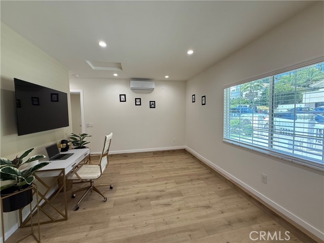 Detail Gallery Image 6 of 15 For 17606 Orna Dr, Granada Hills,  CA 91344 - 1 Beds | 1 Baths