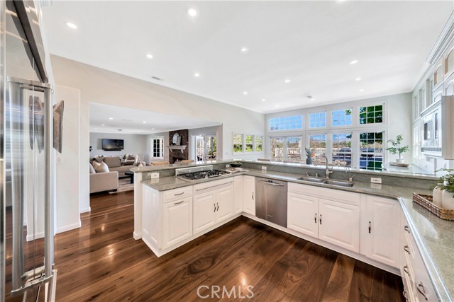 25941 Sheriff Road, Laguna Hills CA: https://media.crmls.org/medias/0c340e8b-d22a-4d86-a199-b020ca87b376.jpg