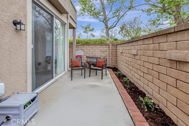 Detail Gallery Image 7 of 27 For 28871 Canyon Point, Lake Forest,  CA 92679 - 2 Beds | 2 Baths