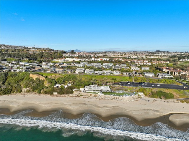 20 Monarch Bay, Dana Point CA: https://media.crmls.org/medias/0c35c7d1-eb7b-4b46-9466-e9b8a160887e.jpg