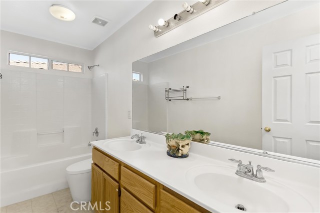 Detail Gallery Image 28 of 39 For 1084 Tangerine Dr., Redlands,  CA 92374 - 4 Beds | 3 Baths