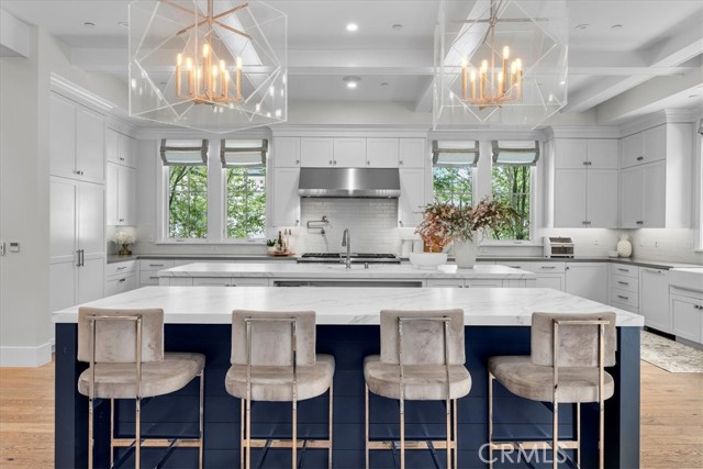 Image 11 of 62 For 910 28th Street