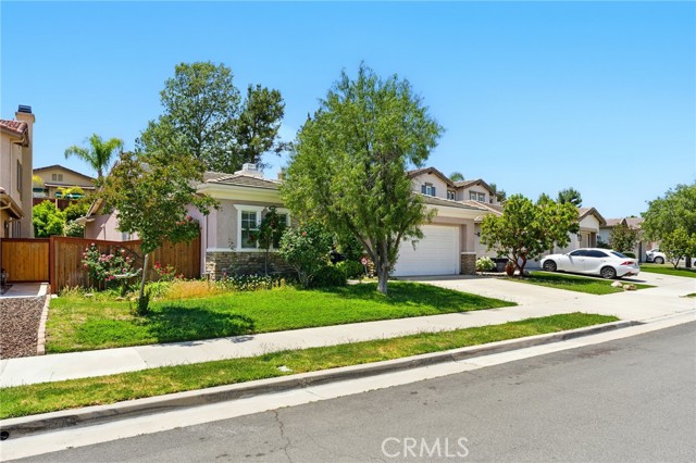 Detail Gallery Image 2 of 32 For 37785 Spruce Ct, Murrieta,  CA 92562 - 3 Beds | 2 Baths