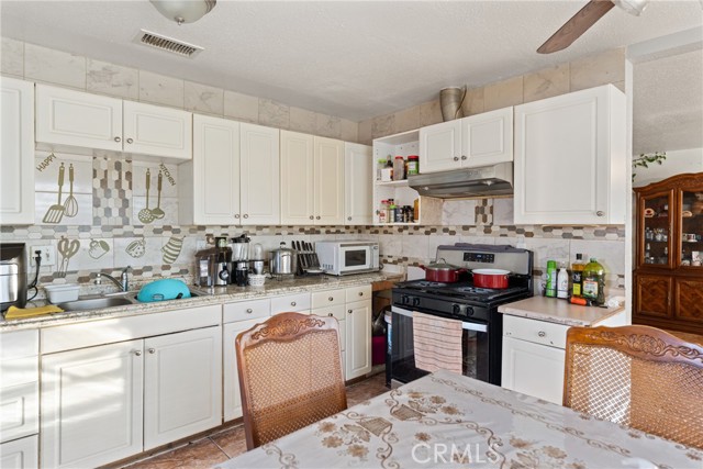 Detail Gallery Image 8 of 32 For 7827 Golondrina, San Bernardino,  CA 92410 - 4 Beds | 1/1 Baths