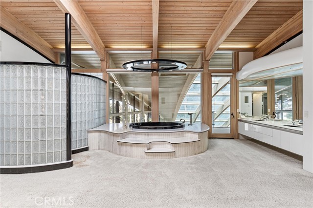 2360 Boulder Bluffs Court, Riverside CA: https://media.crmls.org/medias/0c37dc97-93d4-4aa4-8c76-99f7aee0b1e4.jpg