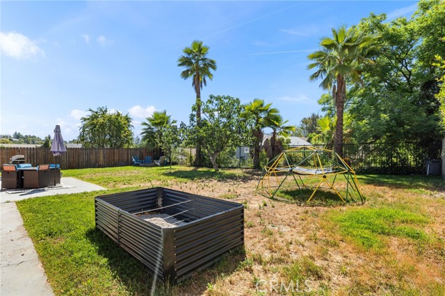 29951 Cactus Place, Temecula CA: https://media.crmls.org/medias/0c37e197-a0b1-4138-8faf-5eda6fc120ed.jpg