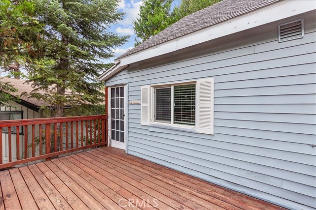 619 Rose, Twin Peaks CA: https://media.crmls.org/medias/0c381ec4-fddb-4182-b514-4f95912b7a4b.jpg