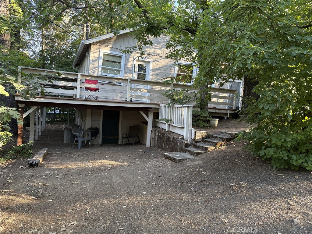 10537 Foothill Road