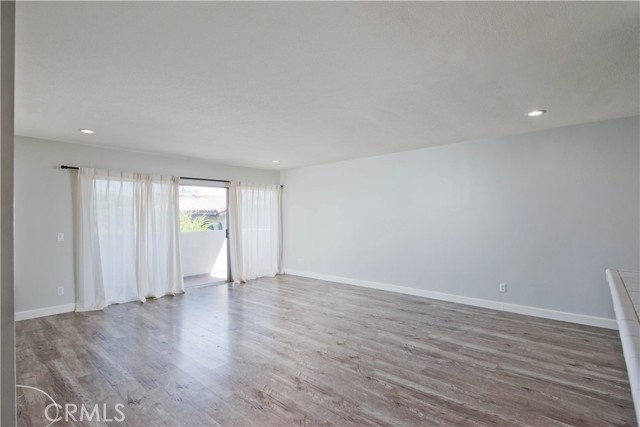 5454 Zelzah Avenue, Encino CA: https://media.crmls.org/medias/0c38b618-f7ba-480f-9a03-7f24008b0c19.jpg