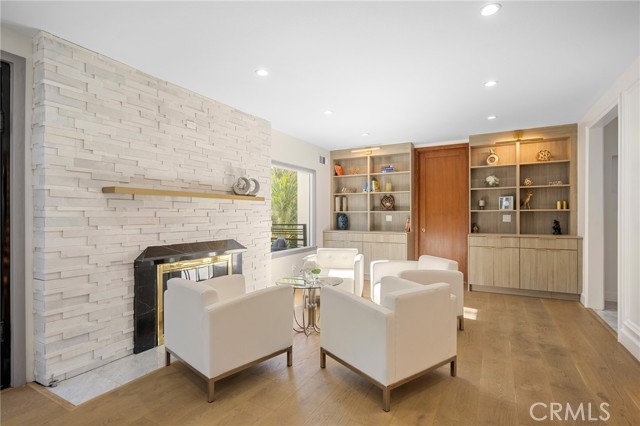 Detail Gallery Image 7 of 70 For 2065 E Altadena, Altadena,  CA 91001 - 7 Beds | 9 Baths