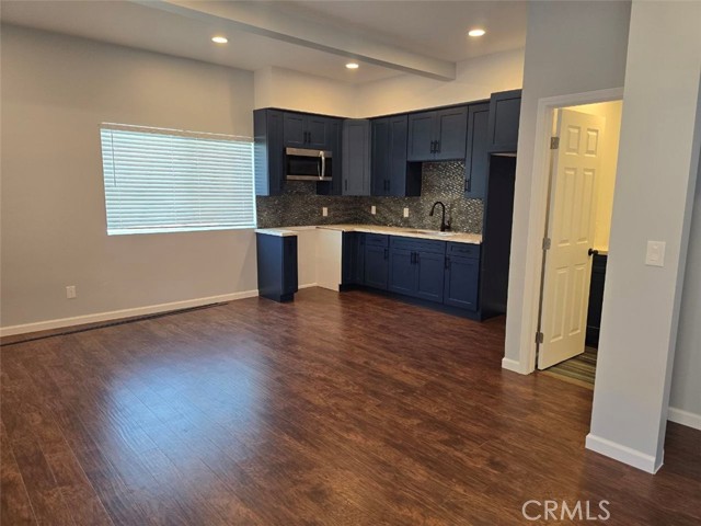 27513 Stanford Drive, Temecula CA: https://media.crmls.org/medias/0c3b83dd-5a8e-4b9d-b5a1-6b478d6bc56c.jpg
