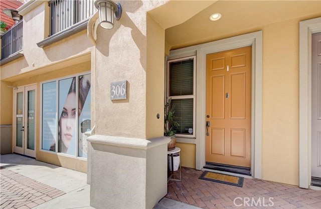 Detail Gallery Image 3 of 22 For 306 District, Fullerton,  CA 92832 - 3 Beds | 3 Baths