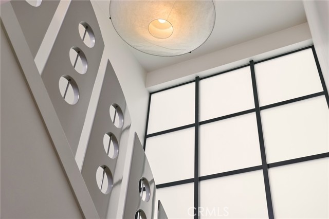 Detail Gallery Image 23 of 61 For 1112 Park St, Huntington Beach,  CA 92648 - 6 Beds | 6/2 Baths