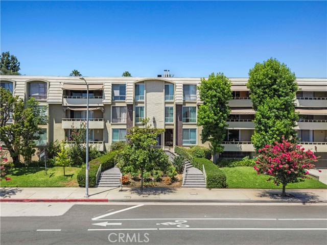 Detail Gallery Image 25 of 27 For 5215 Balboa Bld #203,  Encino,  CA 91316 - 2 Beds | 2 Baths