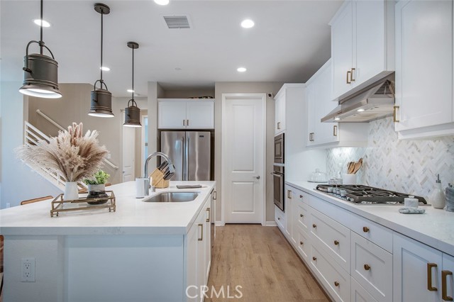 0c3d82cf B371 4370 8f8e 4cefe018f0f4