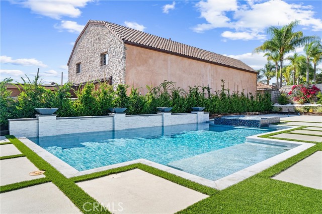 18534 Cobblestone Court, Yorba Linda CA: https://media.crmls.org/medias/0c3de3e8-8737-45ae-ba72-c63abf147ac7.jpg