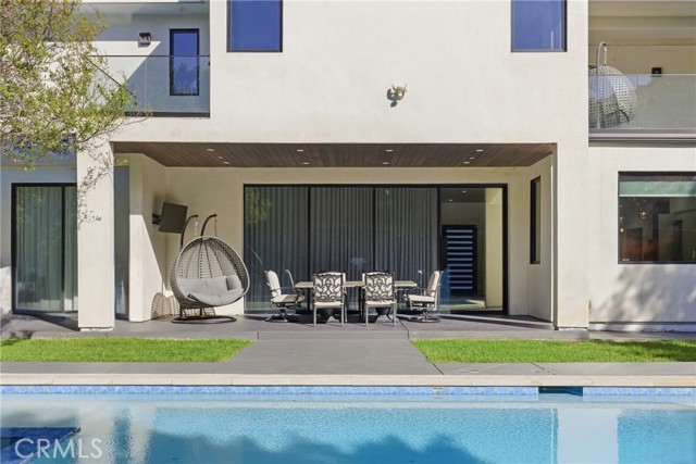 Detail Gallery Image 33 of 48 For 4545 Stern Ave, Sherman Oaks,  CA 91423 - 6 Beds | 5/1 Baths