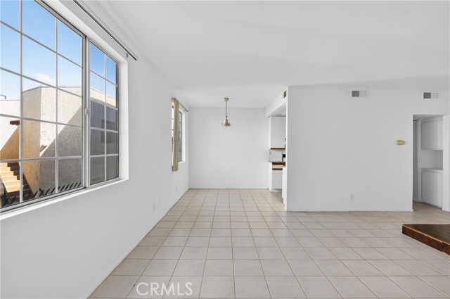 Detail Gallery Image 11 of 33 For 4441 Woodman Ave #111,  Sherman Oaks,  CA 91423 - 0 Beds | 1 Baths