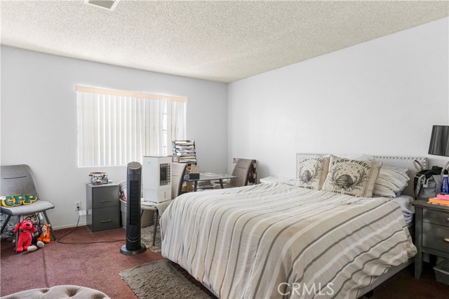 1726 W 150th Street, Gardena CA: https://media.crmls.org/medias/0c3efb8f-921a-4e59-b28e-46d25699b74e.jpg