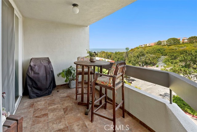 Lovely patio with beautiful views Lovely patio with beautiful views