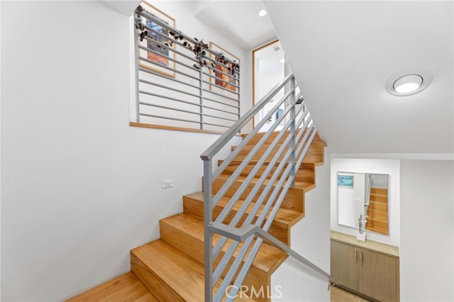 Detail Gallery Image 45 of 67 For 308 17th St, Manhattan Beach,  CA 90266 - 4 Beds | 3/1 Baths