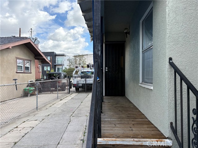2820 E 6th Street, Los Angeles CA: https://media.crmls.org/medias/0c40ed4c-7d8e-46b5-b19f-7cb518305516.jpg