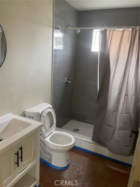 8854 Wall Street, Los Angeles CA: https://media.crmls.org/medias/0c40f661-dd0d-426b-859c-28602e53467d.jpg