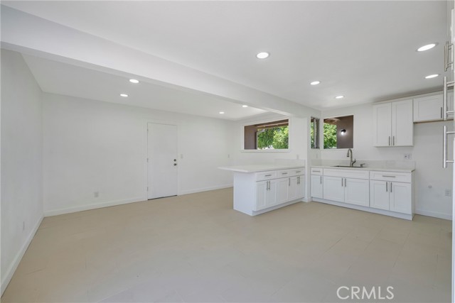 8888 Patrero Street, Riverside CA: https://media.crmls.org/medias/0c427ed4-366b-4558-b4a1-5649766b5c08.jpg