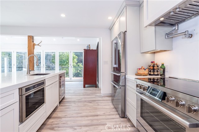 Detail Gallery Image 10 of 45 For 330 S Topanga Canyon Blvd., Topanga,  CA 90290 - 1 Beds | 1 Baths