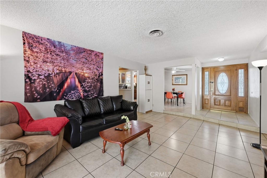 1496 El Norte Parkway - photo 8