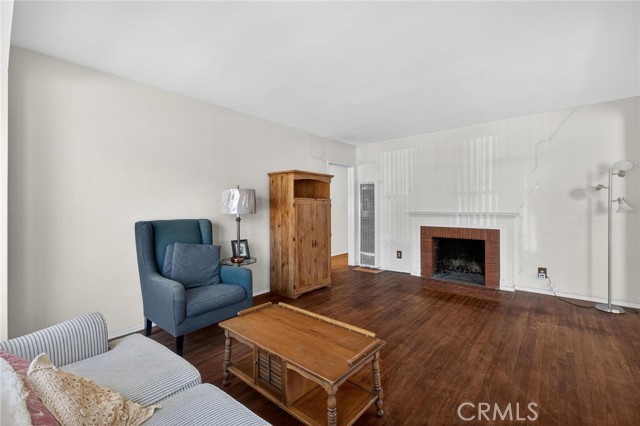 Detail Gallery Image 7 of 42 For 4904 W 121 St, Hawthorne,  CA 90250 - 4 Beds | 2 Baths