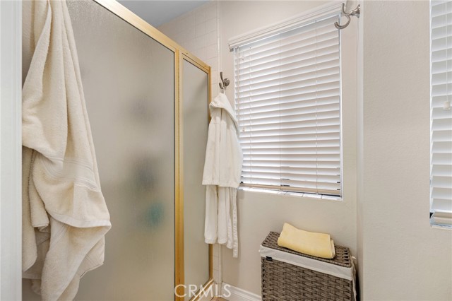 236 N Louise Street, Glendale CA: https://media.crmls.org/medias/0c440e6f-79c6-46e9-aa5d-41be88d501c3.jpg