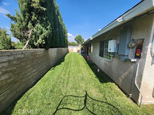 Detail Gallery Image 11 of 13 For 22660 La Rochelle Dr, Saugus,  CA 91350 - 4 Beds | 2 Baths