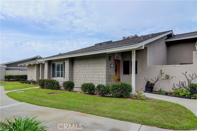 8877 Tulare Dr #B310, Huntington Beach, CA 92646