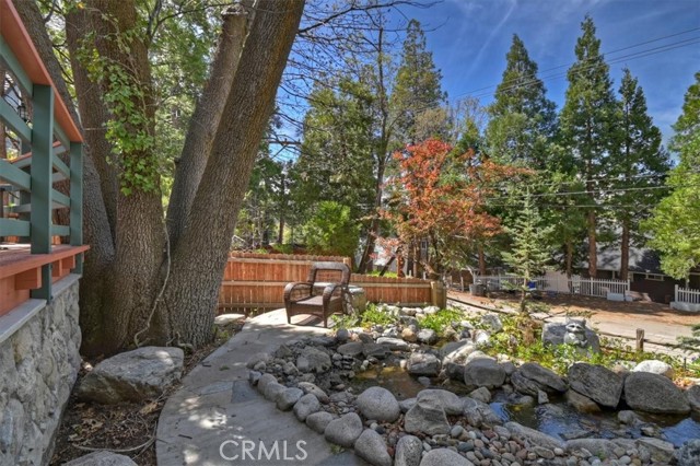295 Sunset, Lake Arrowhead CA: https://media.crmls.org/medias/0c46b5b9-921f-4dd9-90bf-16f149ceb06d.jpg