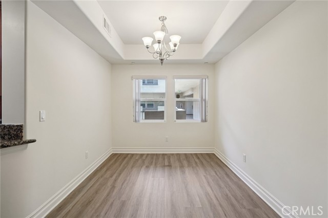 15206 Burbank Boulevard, Sherman Oaks CA: https://media.crmls.org/medias/0c46f088-53f9-4870-8f6d-1dad90d2755c.jpg
