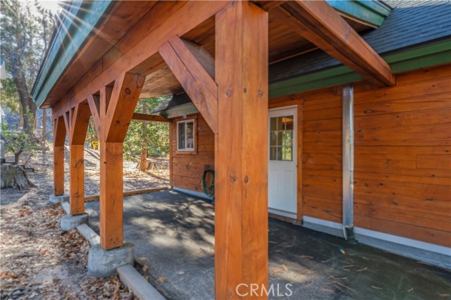 Detail Gallery Image 8 of 43 For 2222 Sierra View Dr, Arrowbear,  CA 92382 - 1 Beds | 1 Baths
