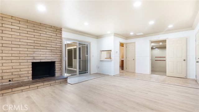 Image 8 of 35 For 5449 Fairbrook Street