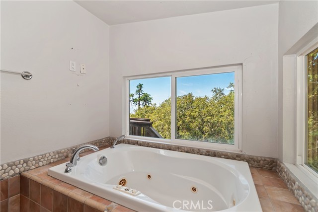 Detail Gallery Image 9 of 17 For 25515 True, Twin Peaks,  CA 92391 - 2 Beds | 2 Baths