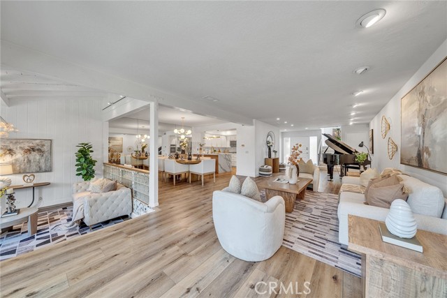 Detail Gallery Image 22 of 44 For 520 Cancha, Newport Beach,  CA 92660 - 3 Beds | 2/1 Baths