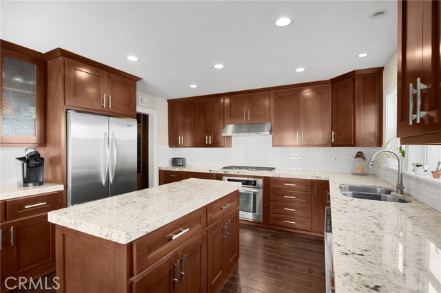 Detail Gallery Image 6 of 23 For 4822 Wisteria Dr, Yorba Linda,  CA 92886 - 4 Beds | 2 Baths