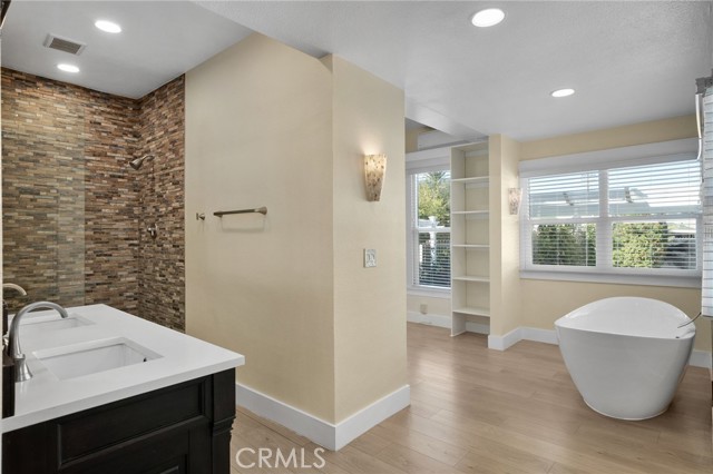 Detail Gallery Image 30 of 54 For 405 E Colton Ave, Redlands,  CA 92374 - 2 Beds | 2 Baths