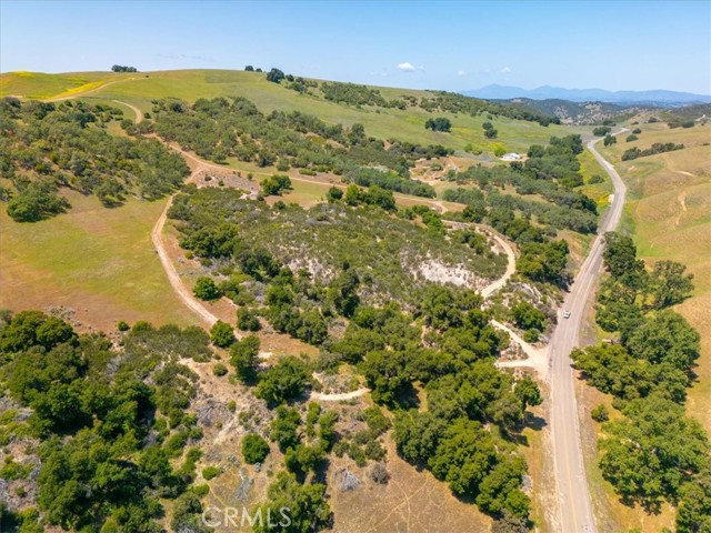 74650 Interlake Road, Bradley CA: https://media.crmls.org/medias/0c4be0fb-ffd1-45e8-8e60-005e00f7b8b4.jpg