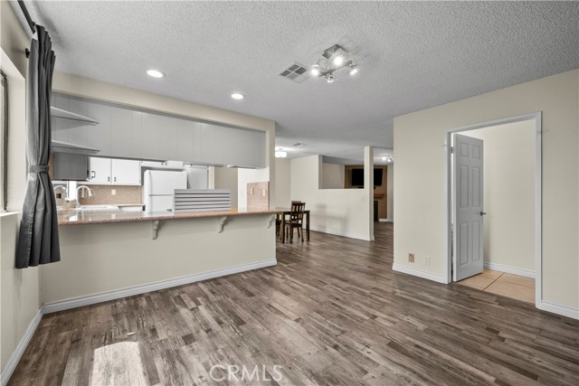 Detail Gallery Image 5 of 24 For 522 N Nicholson Ave a,  Monterey Park,  CA 91755 - 3 Beds | 2/1 Baths
