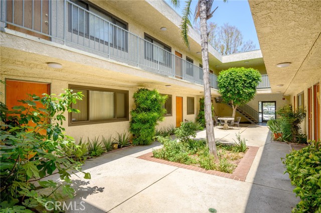 Detail Gallery Image 16 of 19 For 16226 Vanowen St #203,  Van Nuys,  CA 91406 - 1 Beds | 1 Baths