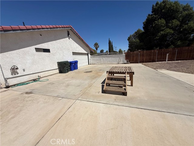 Detail Gallery Image 5 of 62 For 15370 Tacony Rd, Apple Valley,  CA 92307 - 3 Beds | 2 Baths
