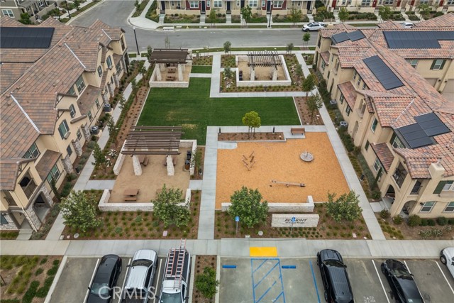 3981 E Huntington Street, Ontario CA: https://media.crmls.org/medias/0c4d517b-6ef5-4a4f-af1f-701106583871.jpg